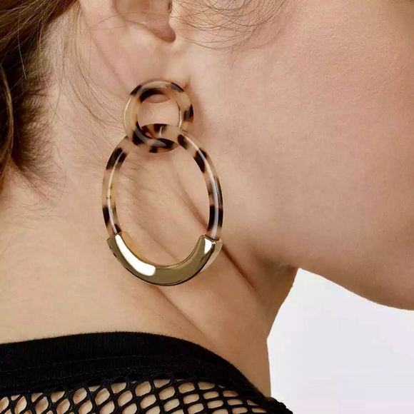 π Leopard Print Earrings π - Picture 2 of 5